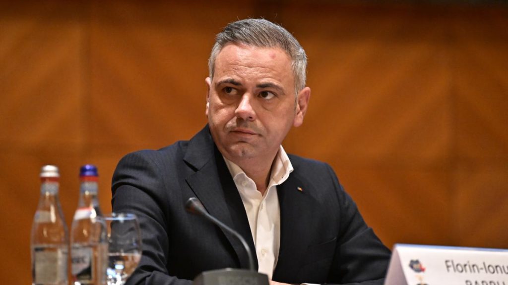 Florin Barbu cere o întâlnire de urgență pentru stabilirea unui plafon pentru prețurile alimentelor de bază: „Moare cineva dacă…” Florin Barbu cere o intalnire de urgenta pentru stabilirea unui plafon pentru preturile alimentelor de baza Moare cineva daca