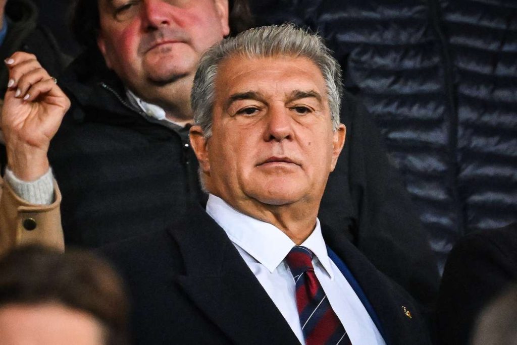 Ionuț Radu, furios din cauza golului primit în ultimul minut! Președintele Barcelonei acuză Real Madrid că primește ajutor din partea arbitrilor. Ionut Radu furios din cauza golului primit in ultimul minut Presedintele Barcelonei acuza Real Madrid ca primeste ajutor din partea arbitrilor
