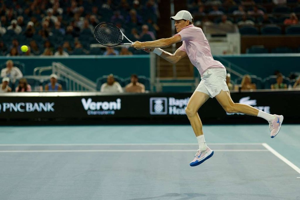 Jannik Sinner a stabilit un nou record intrecandu l pe Novak Djokovic