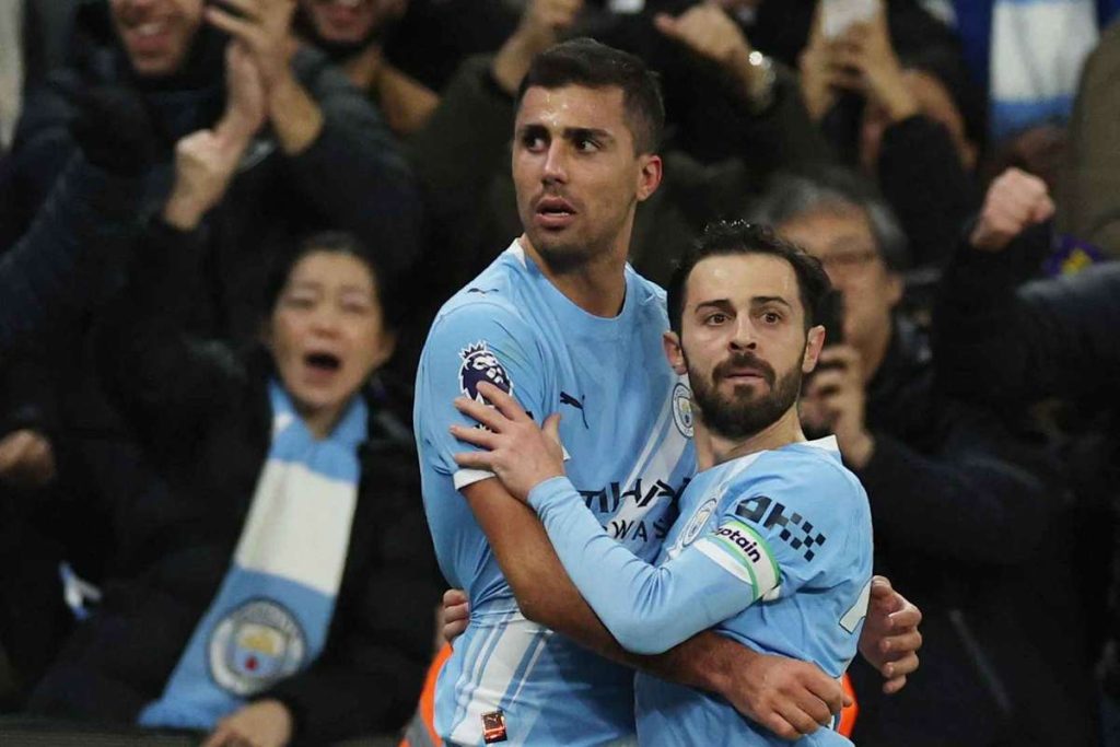 Manchester City planuiesc sa ii prelungeasca contractul lui Rodri in timp ce interesul pentru Anderson este in crestere
