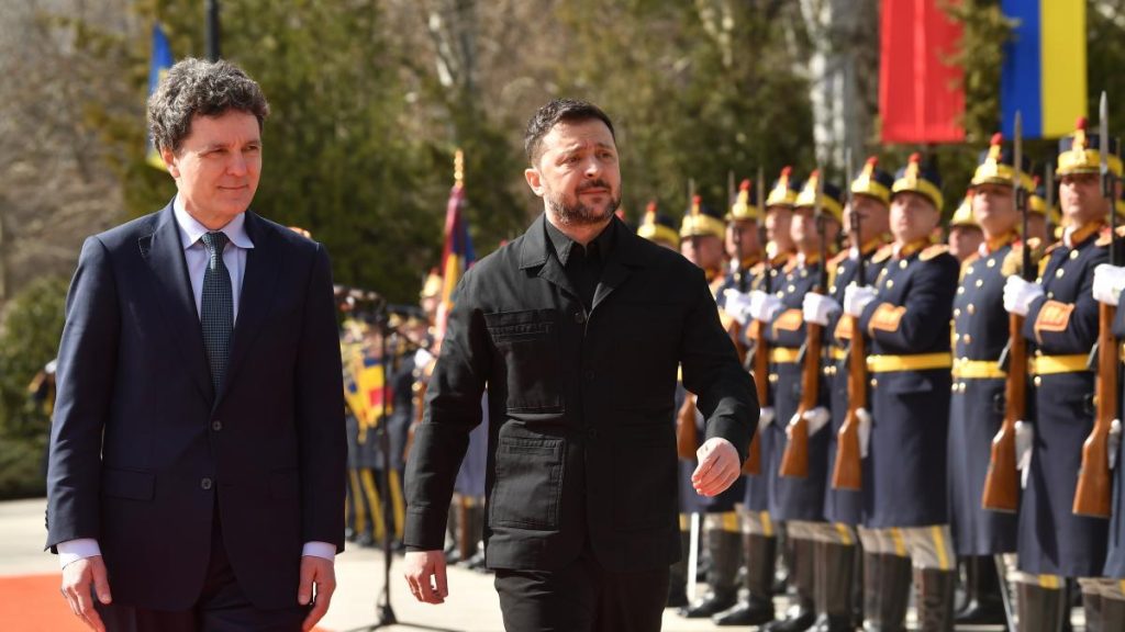 Marius Lazurca, după vizita lui Zelenski în România: Ceea ce pare a fi o cheltuială, în legătură cu… Marius Lazurca dupa vizita lui Zelenski in Romania Ceea ce pare a fi o cheltuiala in legatura cu