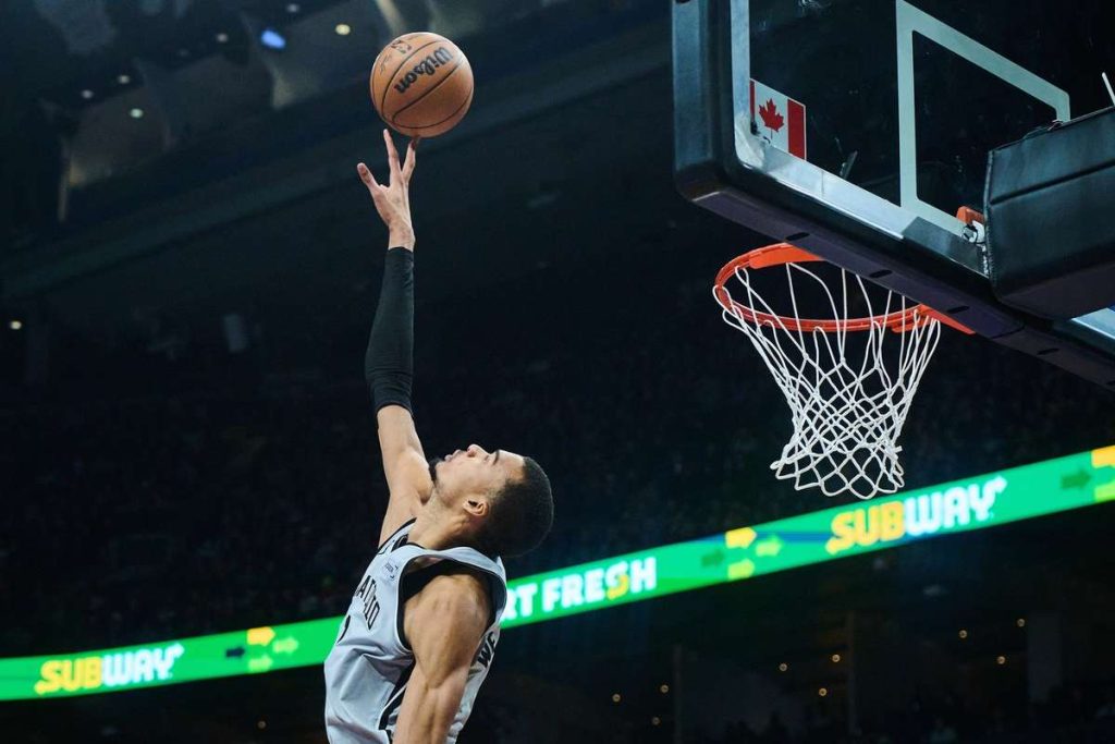 New York Knicks a intrerupt seria de 11 victorii a echipei San Antonio Spurs