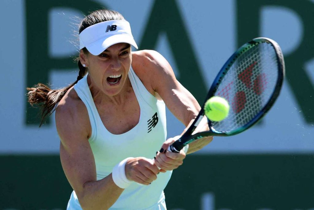 Sorana Cîrstea joacă cel mai bun tenis din carieră! Românca a ajuns în turul 3 la Indian Wells. Sorana Cirstea joaca cel mai bun tenis din cariera Romanica a ajuns in turul 3 la Indian Wells