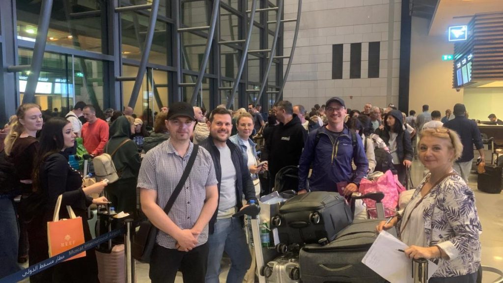 Toiu despre locurile libere in avioanele de repatriere Acestea erau destinate cetatenilor din alte tari