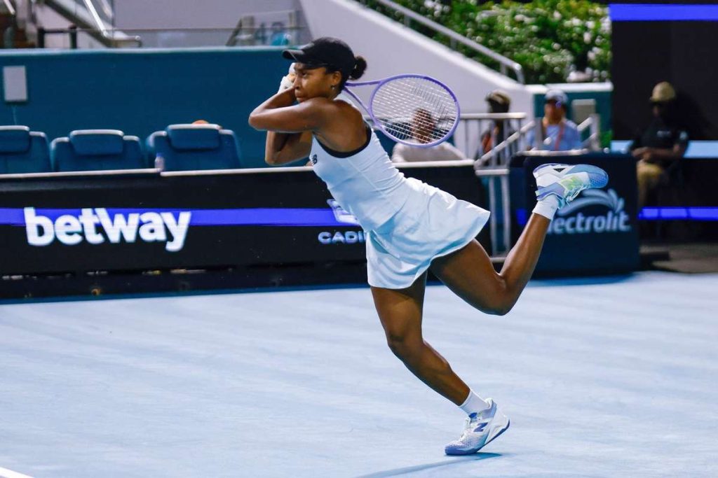 Tracker de Tenis Coco Gauff o infrunta pe Belinda Bencic iar Jannik Sinner avanseaza in sferturile de finala la Miami