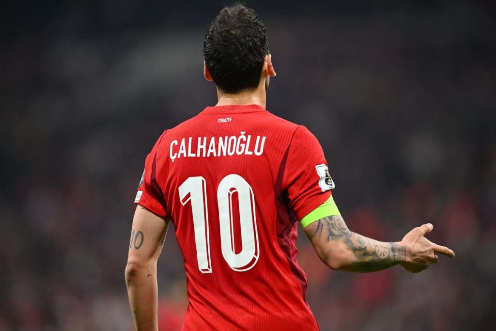 Turcii aleg o varianta sigura Galatasaray poarta negocieri pentru transferul lui Calhanoglu de la Inter
