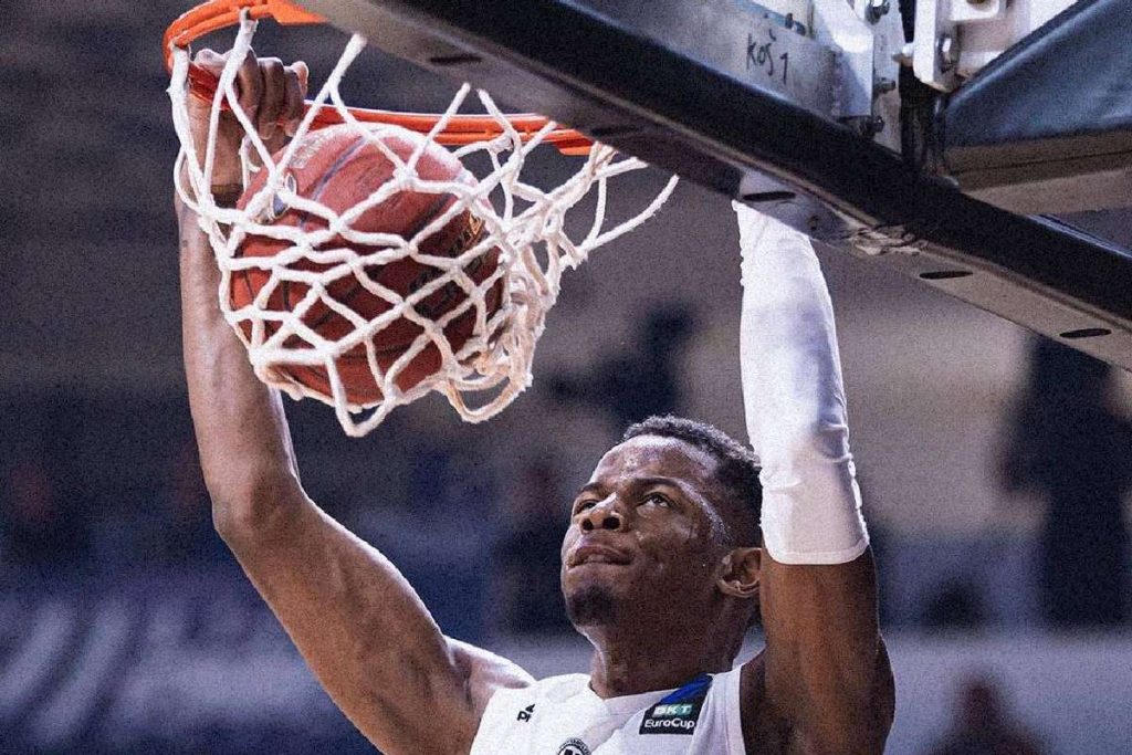 U-BT Cluj-Napoca s-a calificat remarcabil în sferturile EuroCup. U BT Cluj Napoca s a calificat remarcabil in sferturile EuroCup