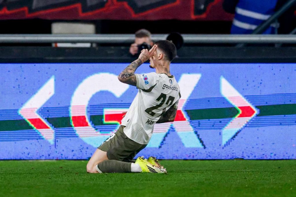 VIDEO: Un bărbat marchează din nou spectaculos, dar PSV pierde dramatic calificarea în finala Cupei Olandei VIDEO Un barbat marcheaza din nou spectaculos dar PSV pierde dramatic calificarea in finala Cupei Olandei