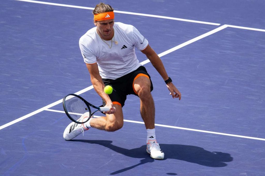 Zverev obtine o victorie clara in fata lui Berrettini si se califica in turul trei la Indian Wells Raducanu avanseaza si ea