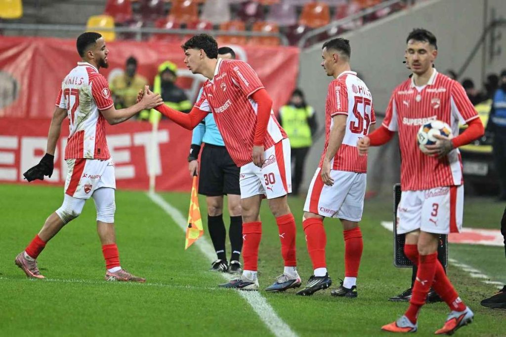 transmis in direct cupa romaniei dinamo vs metalul buzau se stabileste ultima echipa semifinalista