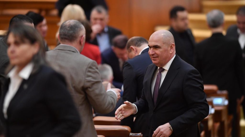 Bolojan nu crede că liberalii îl vor trăda la votul moțiunii: „Am încredere în colegii mei din…” Bolojan nu crede ca liberalii il vor trada la votul motiunii Am incredere in colegii mei din