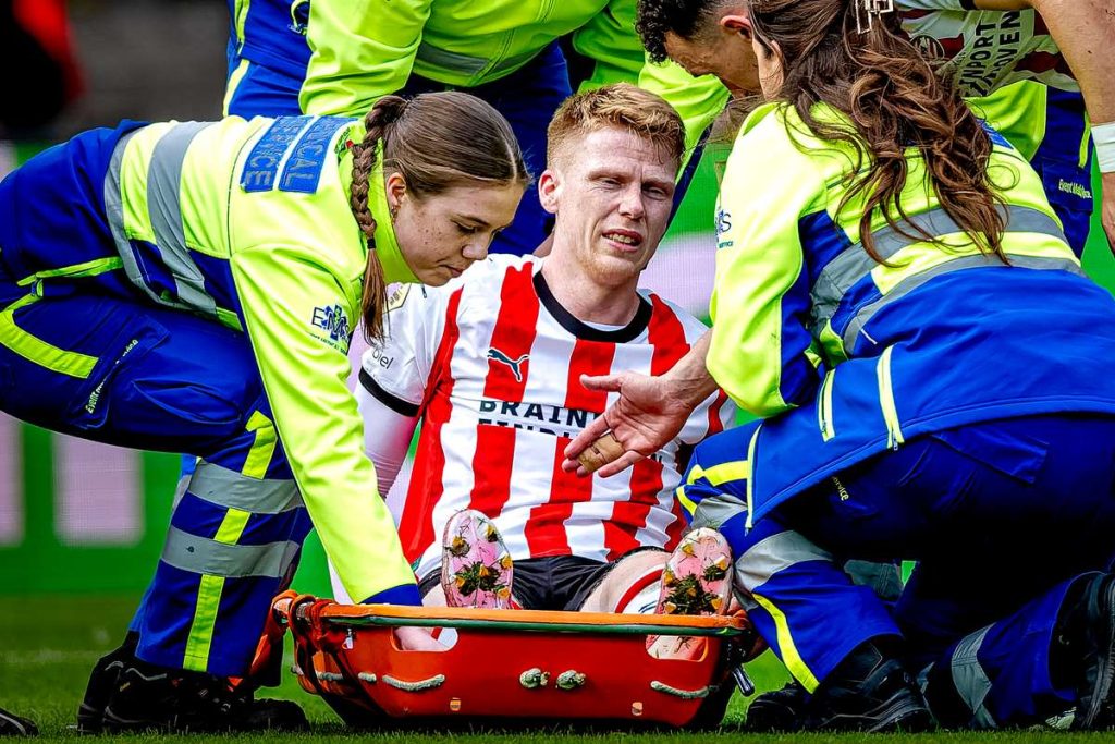 Cosmar pentru colegul lui Man starul de la PSV isi pierde sansa la Cupa Mondiala din cauza unei accidentari grave