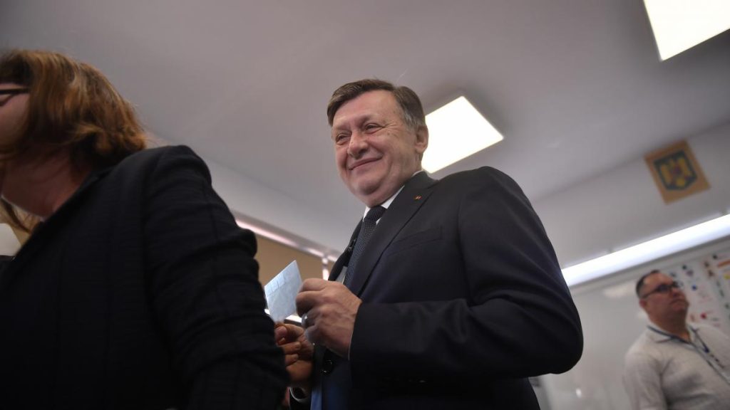 Crin Antonescu Nu pot sa nu apreciez un prim gest pozitiv din partea lui Nicusor Dan candidatul la prezidentiale