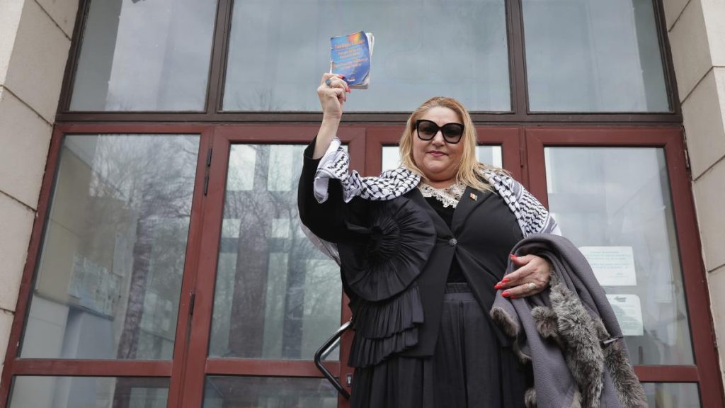 Diana Soshoaca anunta ca va da in judecata Parlamentul European dupa ce i a fost ridicata imunitatea Eurodeputata