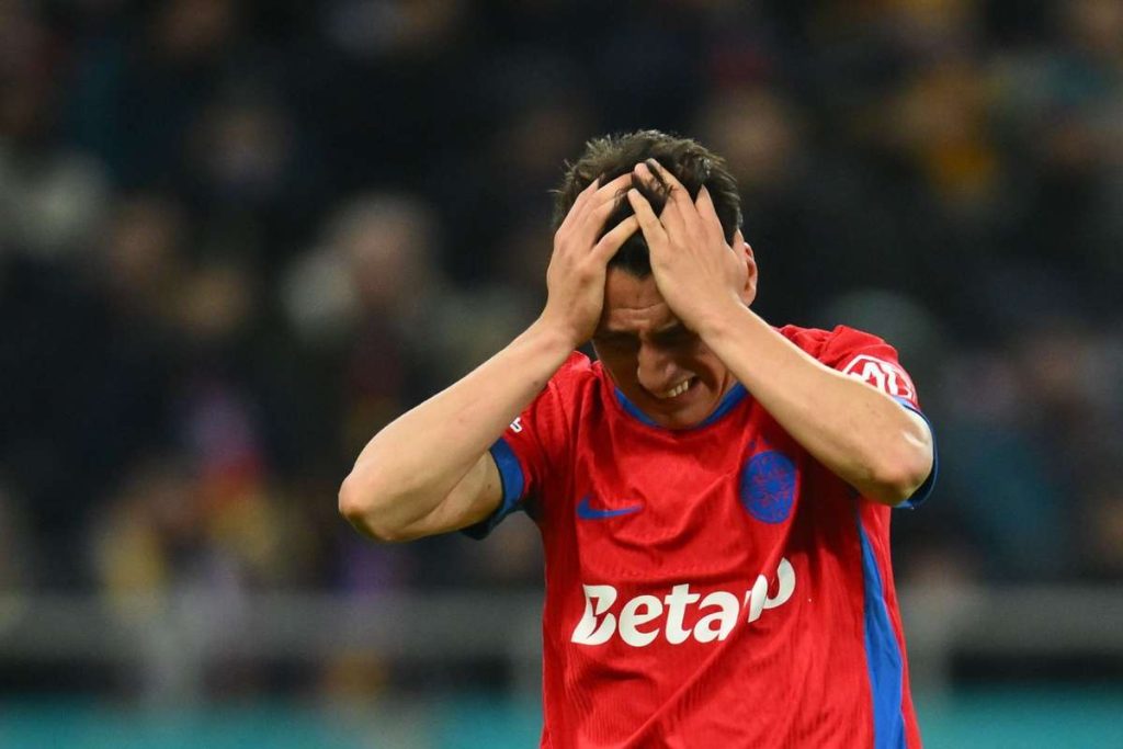 Fotbalistul pedepsit de Becali actiuneaza in judecata FCSB Procesul incepe in curand