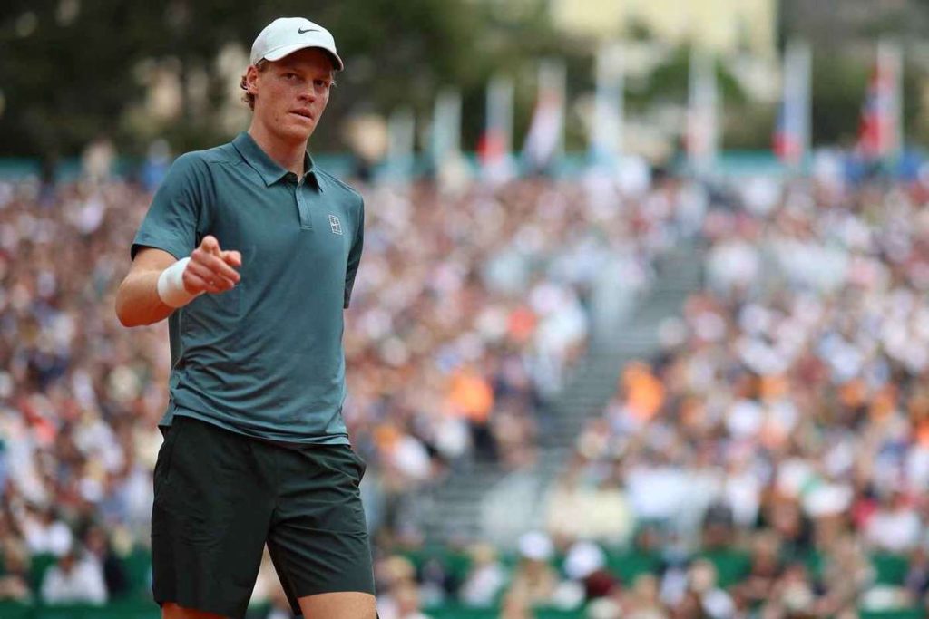 Jannik Sinner, debut impresionant la Monte Carlo! Victorie convingătoare și performanță comparabilă cu a lui Roger Federer. Jannik Sinner debut impresionant la Monte Carlo Victorie convingatoare si performanta comparabila cu a lui Roger Federer