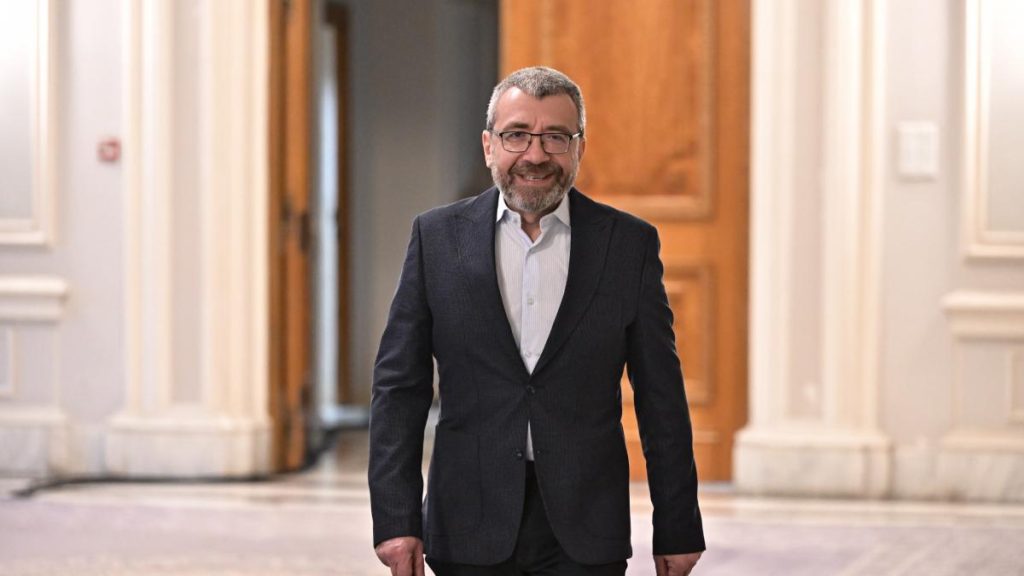 Mesajul unui liberal catre colegi dupa 36 de ani in PNL Daca ne aliniem cu PSD inseamna