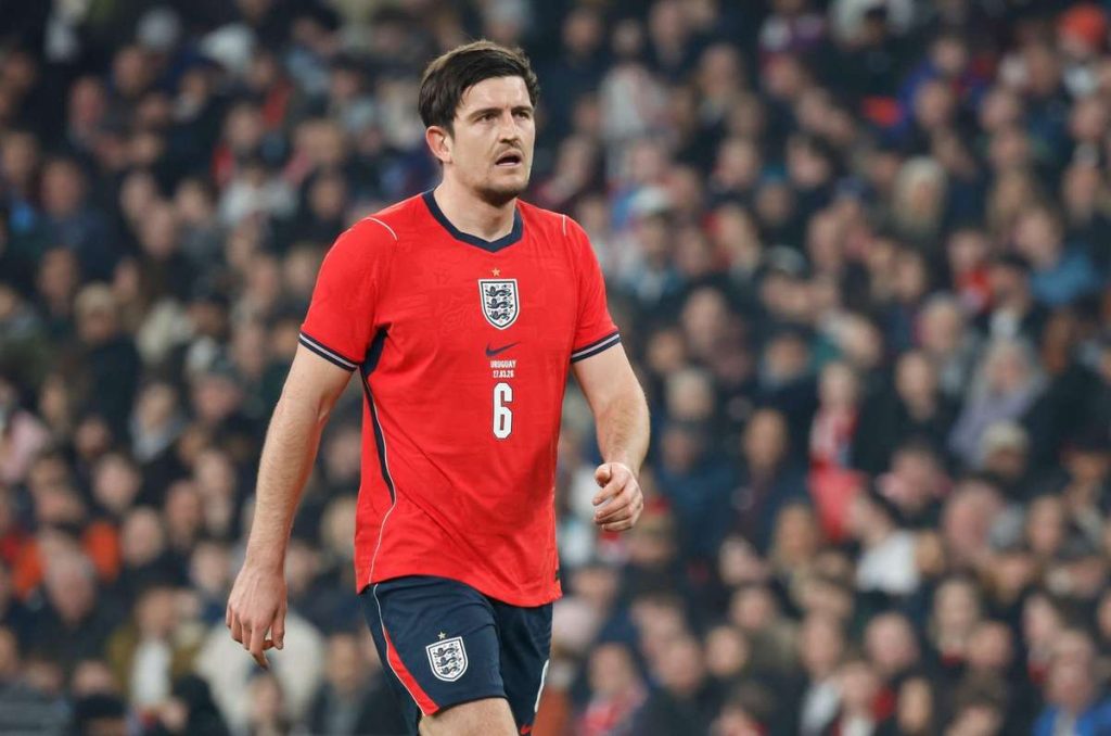 OFICIAL | Harry Maguire și-a prelungit contractul cu Manchester United până în 2027 OFICIAL Harry Maguire si a prelungit contractul cu Manchester United pana in 2027