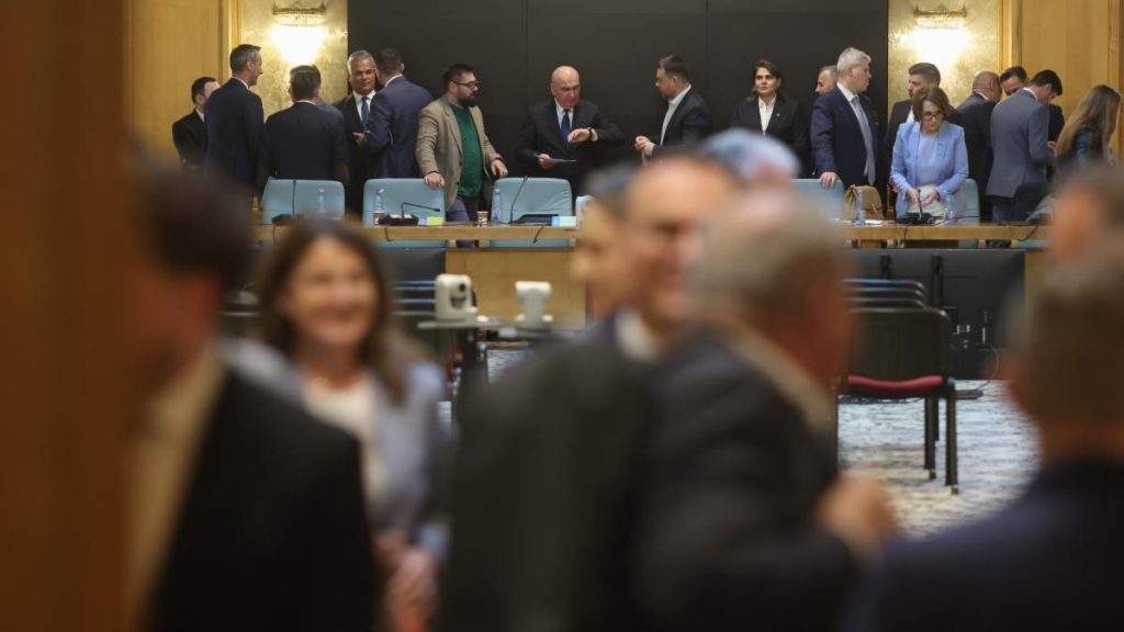 PSD a indemnat liderii PNL care isi doresc o coalitie post Bolojan sa aiba curajul sa se