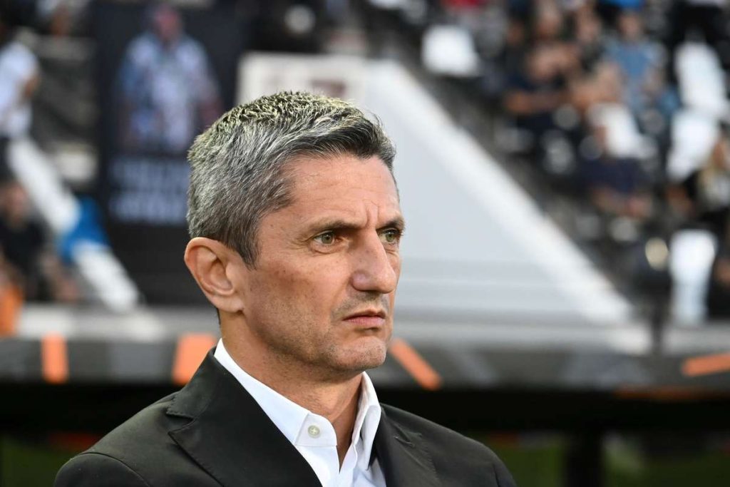 Razvan Lucescu a venit urgent la Bucuresti A renuntat la PAOK