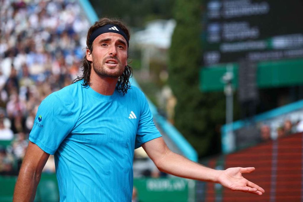 Stefanos Tsitsipas, eliminat în prima rundă a turneului de la Monte Carlo Stefanos Tsitsipas eliminat in prima runda a turneului de la Monte Carlo