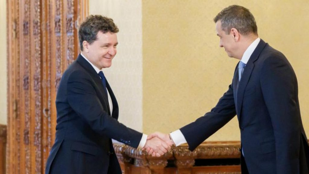 Surse: Nicușor Dan și Sorin Grindeanu au avut o discuție de 30 de minute la Palatul Cotroceni Surse Nicusor Dan si Sorin Grindeanu au avut o discutie de 30 de minute la Palatul Cotroceni