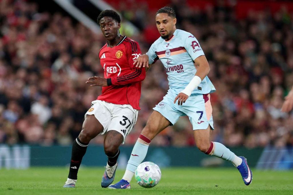 A reusit sa si recastige statutul de titular la Manchester United si acum a obtinut un contract pe masura