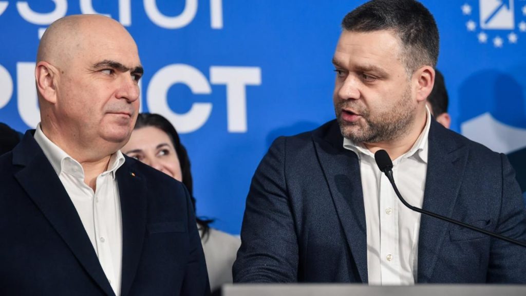 Ciprian Ciucu: Lipsesc 5-10 voturi pentru ca moțiunea să nu fie aprobată. Acum se decide soarta ei. Ciprian Ciucu Lipsesc 5 10 voturi pentru ca motiunea sa nu fie aprobata Acum se decide soarta ei