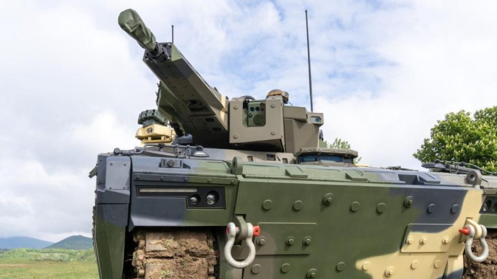De ce fiecare vehicul blindat Lynx costă România peste 11 milioane de euro. Ucraina este interesată de… De ce fiecare vehicul blindat Lynx costa Romania peste 11 milioane de euro Ucraina este interesata de