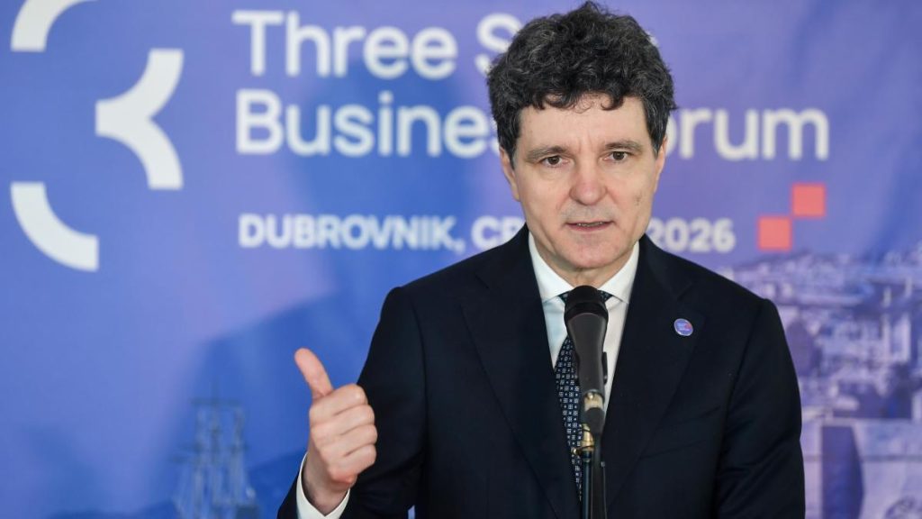 Nicușor Dan, de la Erevan: „Indiferent de ce se va întâmpla, România își va păstra direcția…” Nicisor Dan de la Erevan Indiferent de ce se va intampla Romania isi va pastra directia