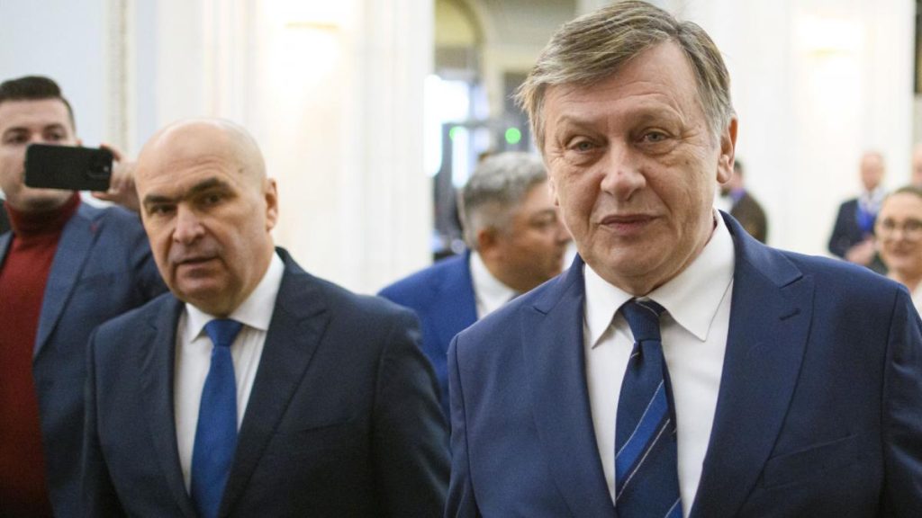 Crin Antonescu isi critica dur pe Bolojan Propunerea ca Siegfried Muresan sa fie premier este deosebit de grava S ar