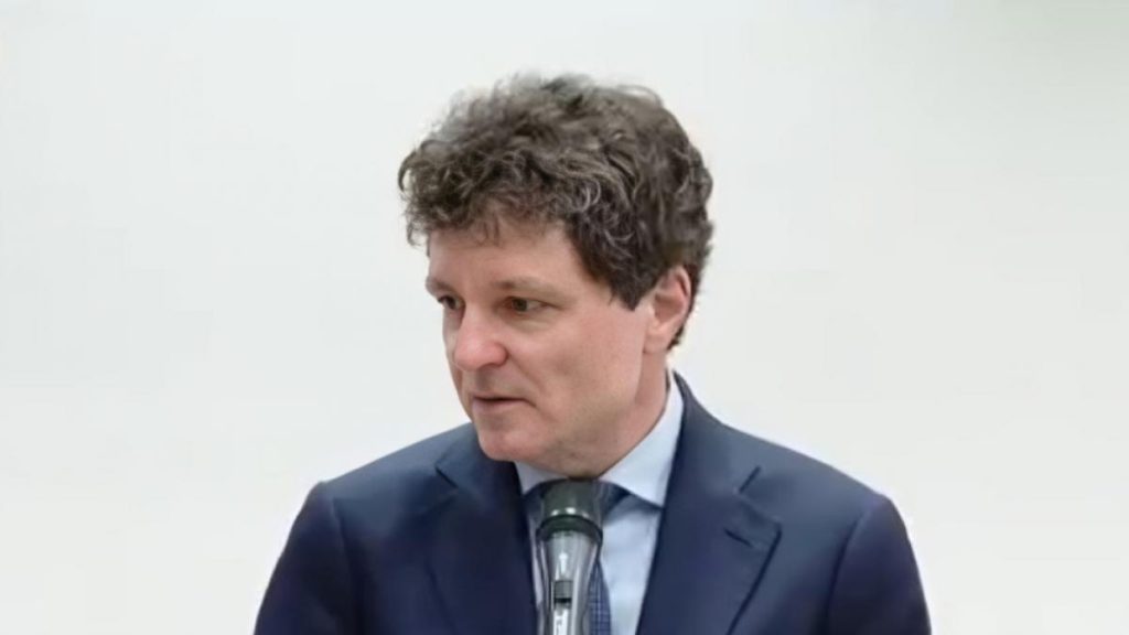 Nicușor Dan, întrebat dacă Bolojan l-a trădat la consultările de la Cotroceni: „A fost clar:… Nicisor Dan intrebat daca Bolojan l a tradat la consultarile de la Cotroceni A fost clar
