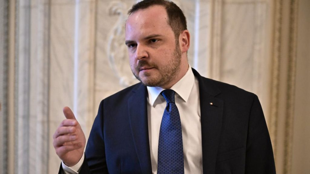 Rogobete: „Reforma nu se face prin ipocrizie. Nu există o singură persoană capabilă să realizeze reforma” Rogobete Reforma nu se face prin ipocrizie Nu exista o singura persoana capabila sa realizeze reforma