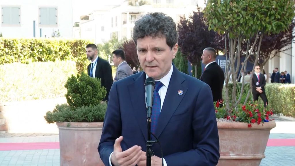 Nicușor Dan, întrebat dacă AUR este un partid pro-occidental: „În opinia mea, nu”. Adrian Veștea nu a… nicusor dan intrebat daca aur este un partid prooccidental in opinia mea nu adrian vestea nu a