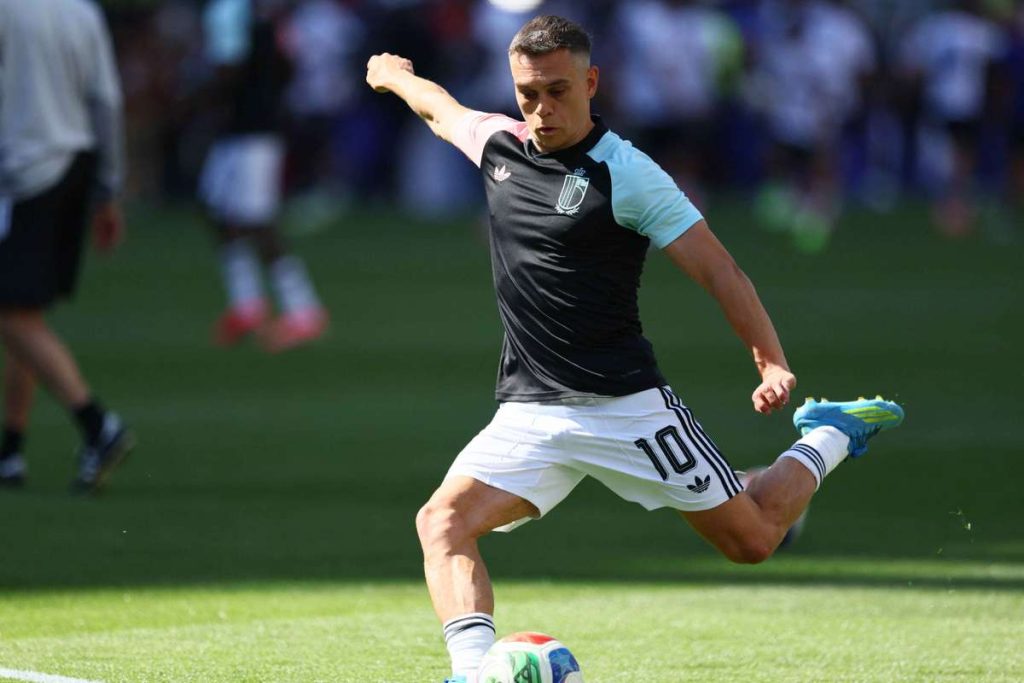 Besiktas incheie transferul lui Leandro Trossard de la Arsenal