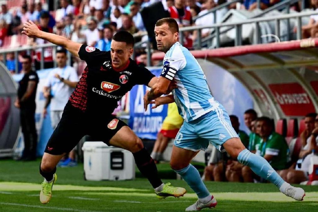 Corvinul revine in Superliga Debut pe teren propriu impotriva echipei Csikszereda