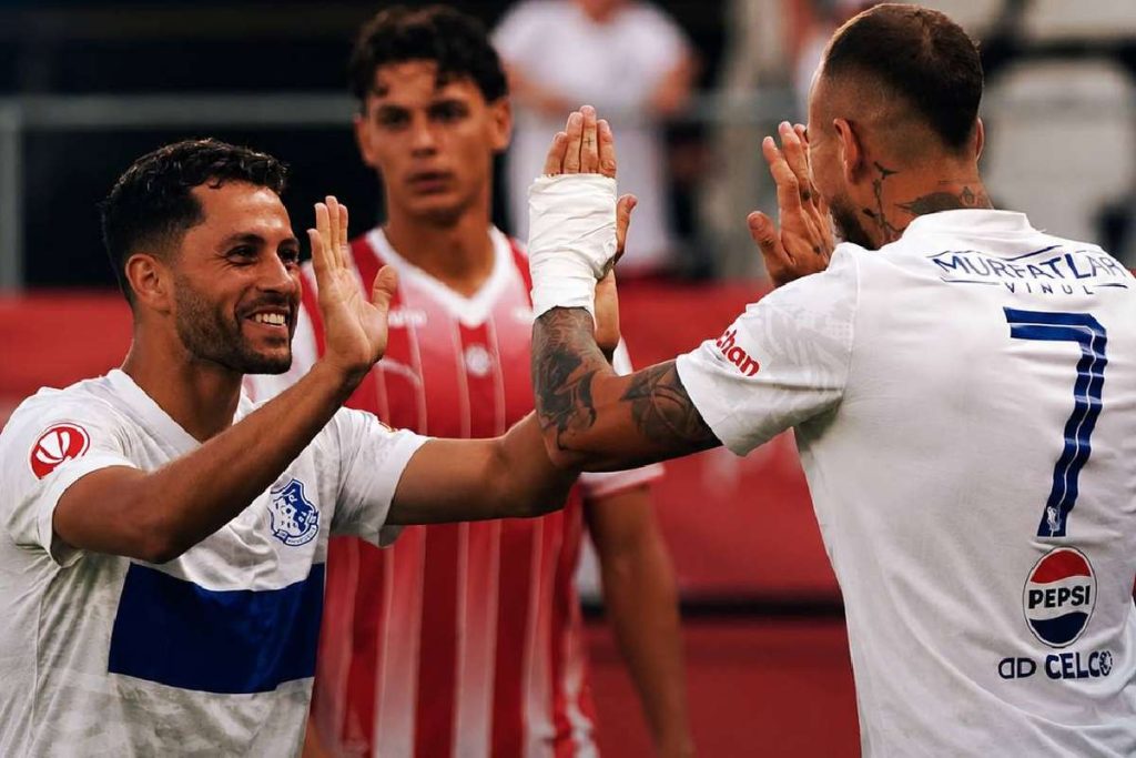 Dinamo a pierdut în ultimul meci amical al verii! Eșec pe „Arcul de Triumf” Dinamo a pierdut in ultimul meci amical al verii esec pe Arcul de Triumf