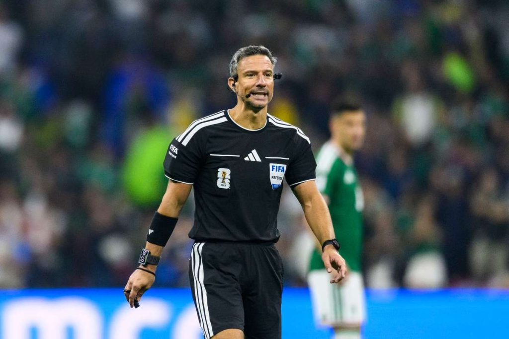 FIFA a anunțat! Aflați cine va oficia finala Cupei Mondiale din Spania. FIFA a anuntat Aflati cine va oficia finala Cupei Mondiale din Spania