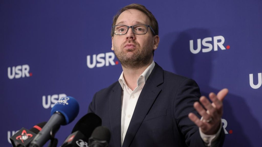 Fritz, despre amendamentul care ar putea duce la pierderea mandatului de primar: „Amenință 800 de…” Fritz despre amendamentul care ar putea duce la pierderea mandatului de primar Ameninta 800 de