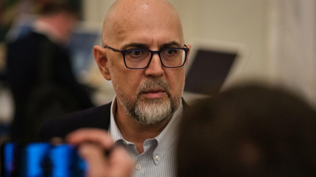 Kelemen Hunor sustine ca legea salarizarii se afla intr o forma care nu poate fi introdusa in Parlament