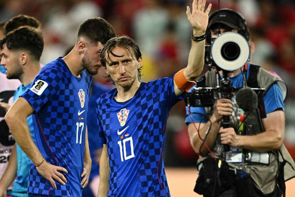 Luka Modric a luat o hotărâre! Legendarul croat i-a informat pe cei de la AC Milan. Luka Modric a luat o hotarare Legendarul croat i a informat pe cei de la AC Milan