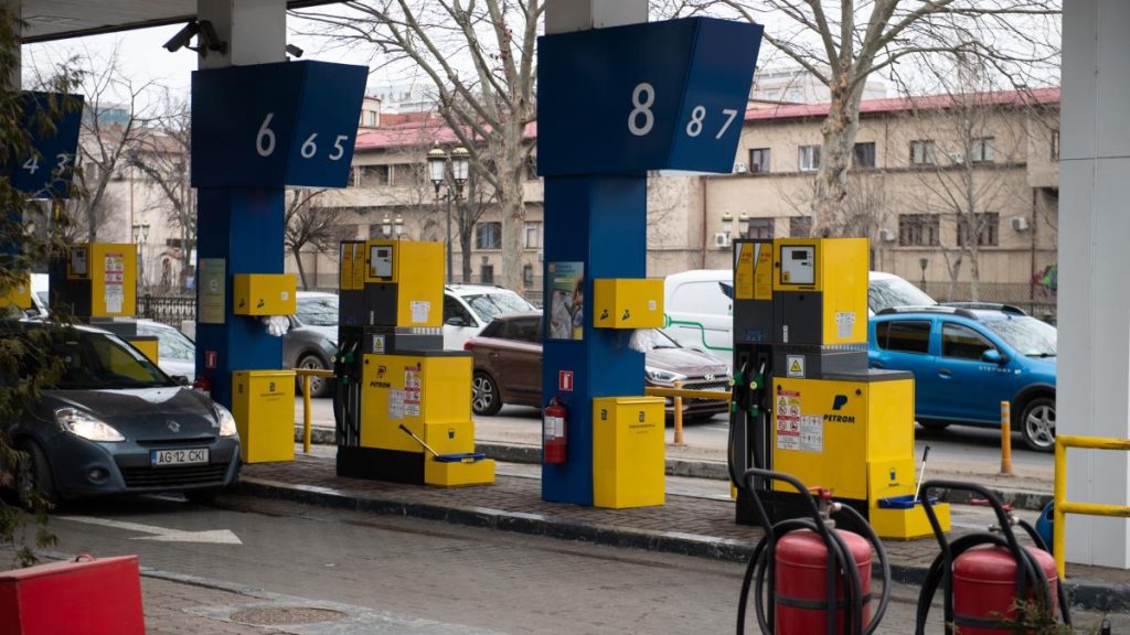 Ministerul Energiei, după discuția cu distribuitorii de carburanți: „Avem capacitatea de a acoperi…” Ministerul Energiei dupa discutia cu distribuitorii de carburani Avem capacitatea de a acoperi