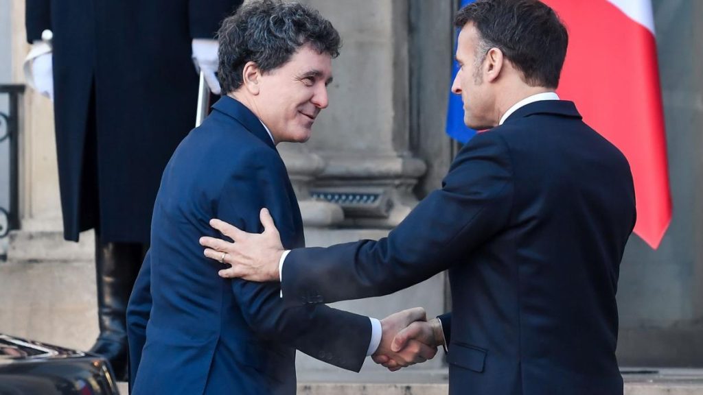 Nicursor Dan va participa luni si marti la Paris la reuniunea Coalitiei de Vointa privind Ucraina