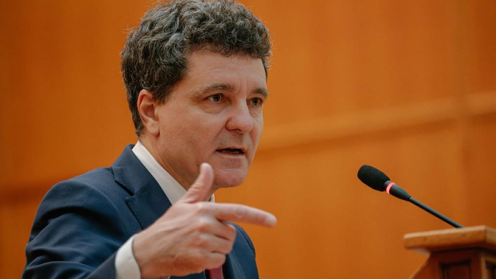 Nicusar Dan anunta de la Paris ca exista pasi timizi spre reconciliere intre partide Daca