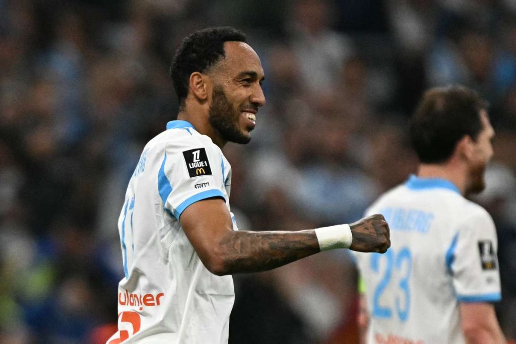 Oficial PierreEmerickAubameyang paraseste OM si semneaza cu Deportivo La Coruna