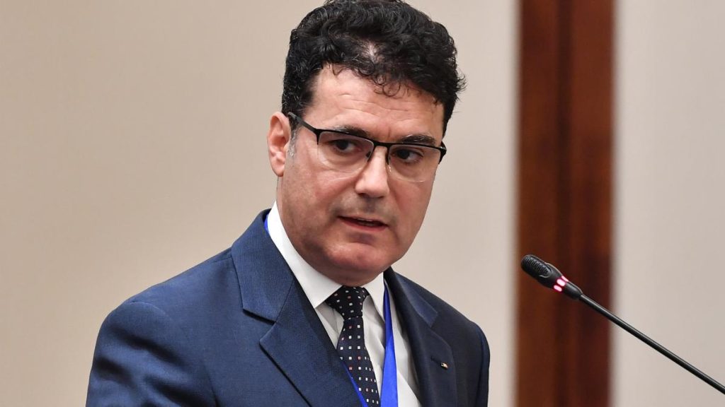Remus Pricopie propune un Guvern de armistițiu, susținut de partidele din fosta coaliție: Poate fi… Remus Pricopie propune un Guvern de armistitiu sustinut de partidele din fosta coalitie Poate fi