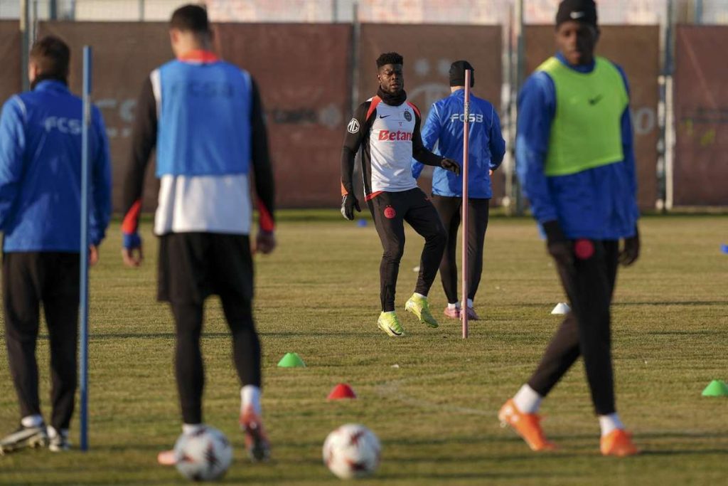 S a despartit de FCSB si a fost prezentat in Superliga