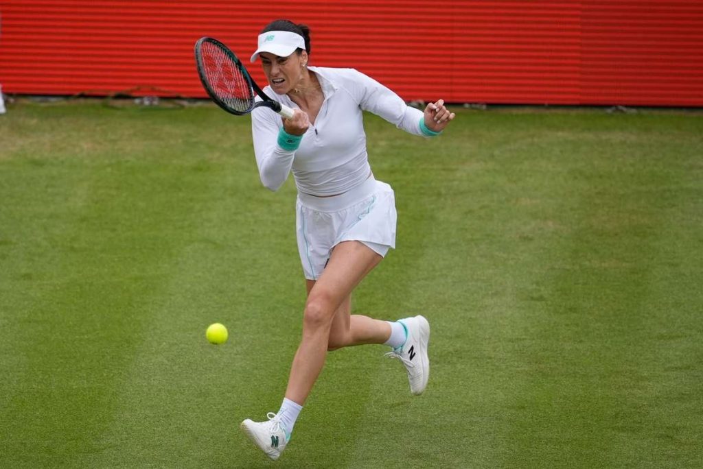 Sorana Cîrstea, singura jucătoare din România care avansează în turul 2 la Wimbledon Sorana Cirstea singura jucatoare din Romania care avanseaza in turul 2 la Wimbledon