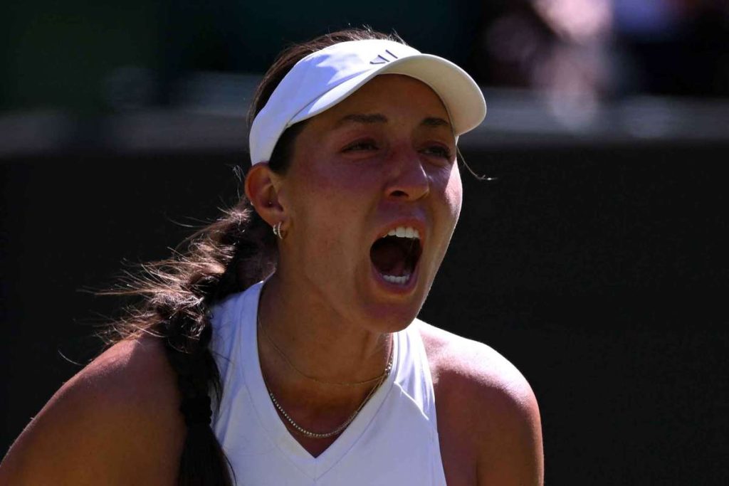 favorita numarul patru revine spectaculos si se califica in sferturile de finala la wimbledon