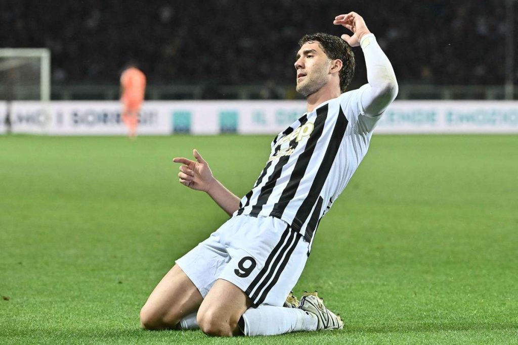 Beșiktaș îi face o ofertă de top lui Vlahovic. Contractul pregătit pentru jucătorul sârbu. Besiktas ii face o oferta de top lui Vlahovic Contractul pregatit pentru jucatorul sarbu